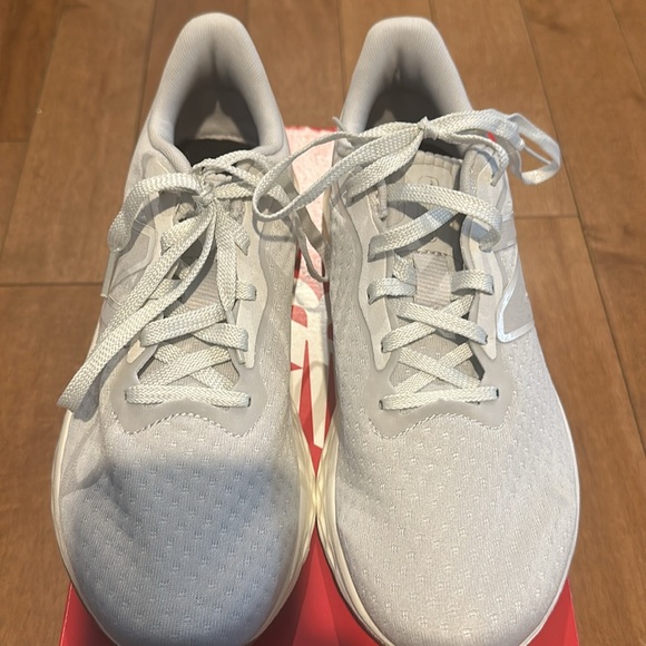 NIB New Balance Fresh Foam Arishi v4!  Size 8.5. 🎉🎉 - Picture 6 of 7